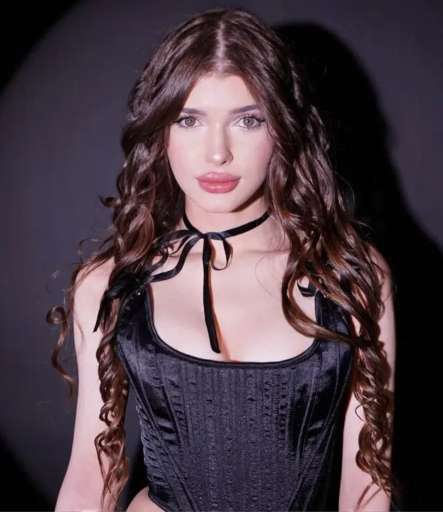 Bhopal Escort Service At Home And Hotel 1