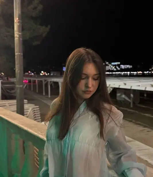 Young Model Escort For In Call And Outcall Services 2