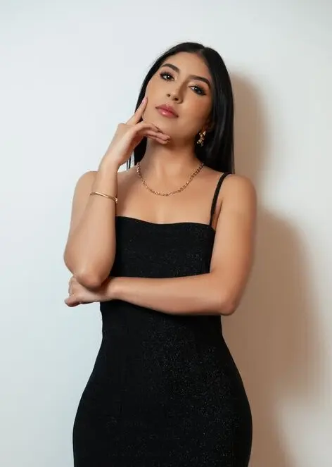 Call Jasmin To Get The Sexy Night With A Hot Surat Call Girl 0