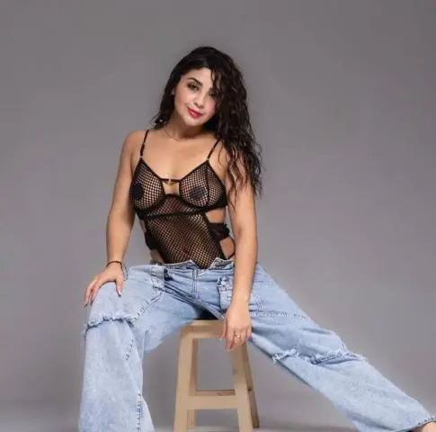 Escort Girl Providing Cheap Services In Surat