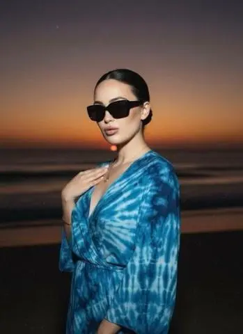 Independent Fashion Model - Available For Genuine Real Meeting